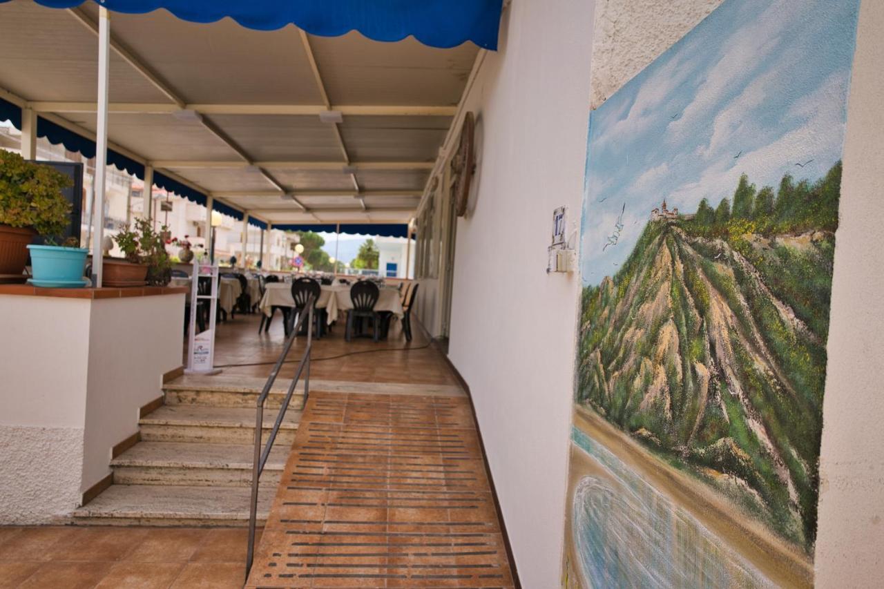 La Ruota Hotel Oliveri Bagian luar foto